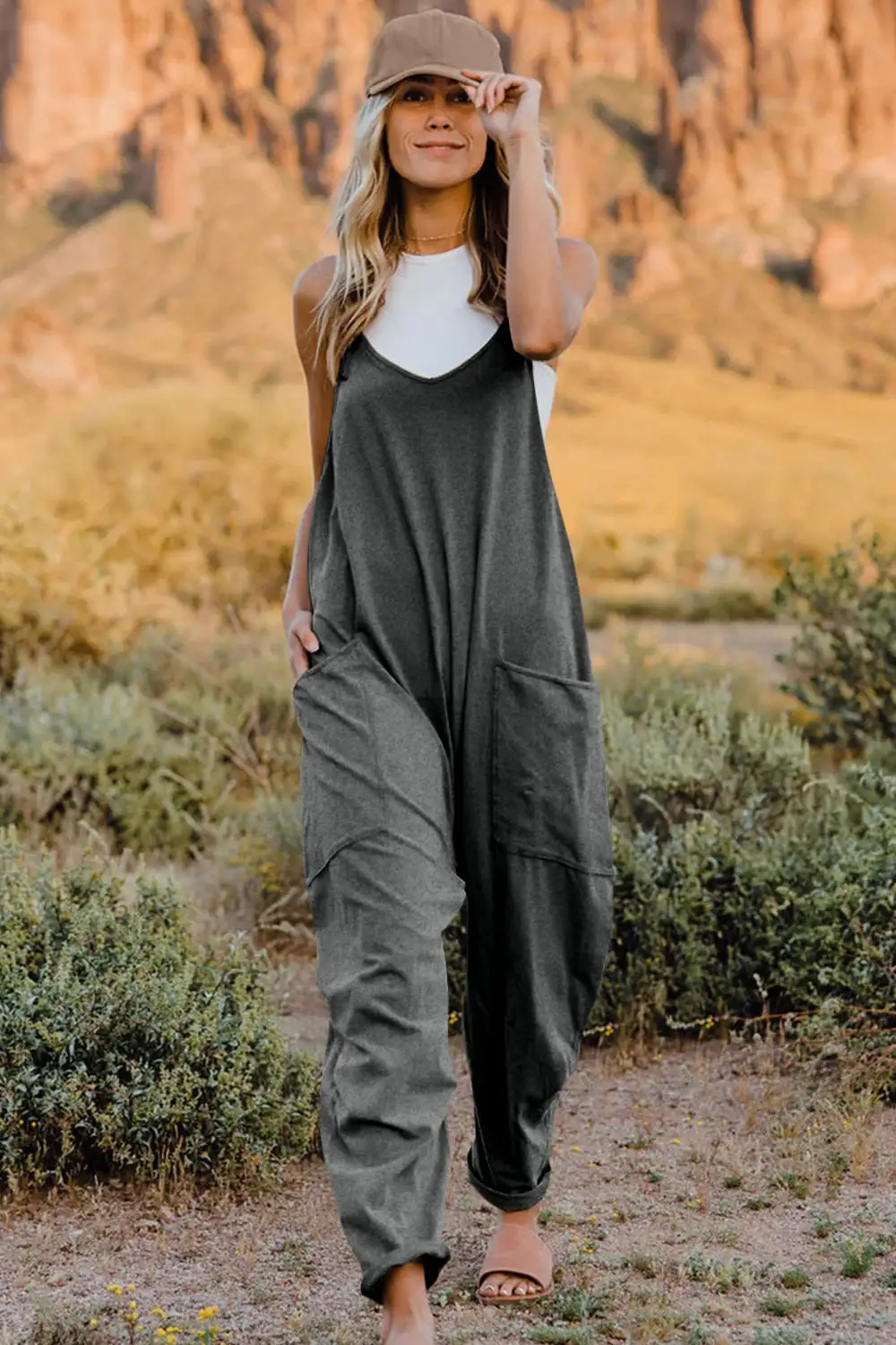 V Neck Sleeveless Pocket Jumpsuit