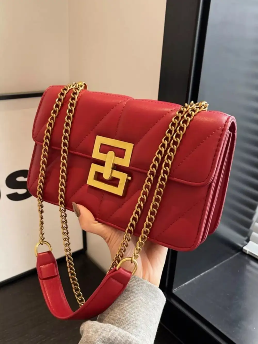 Quilted Flap Detail Crossbody Bag