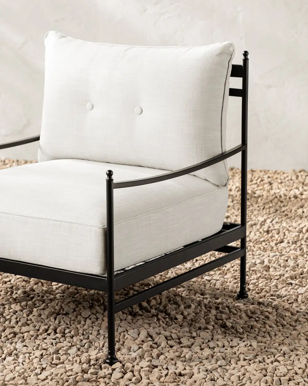 Tailored Aluminum Outdoor Lounge Chair