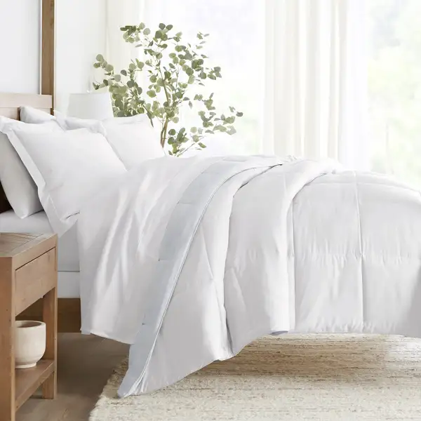 Reversible Down Alternative Comforter Set