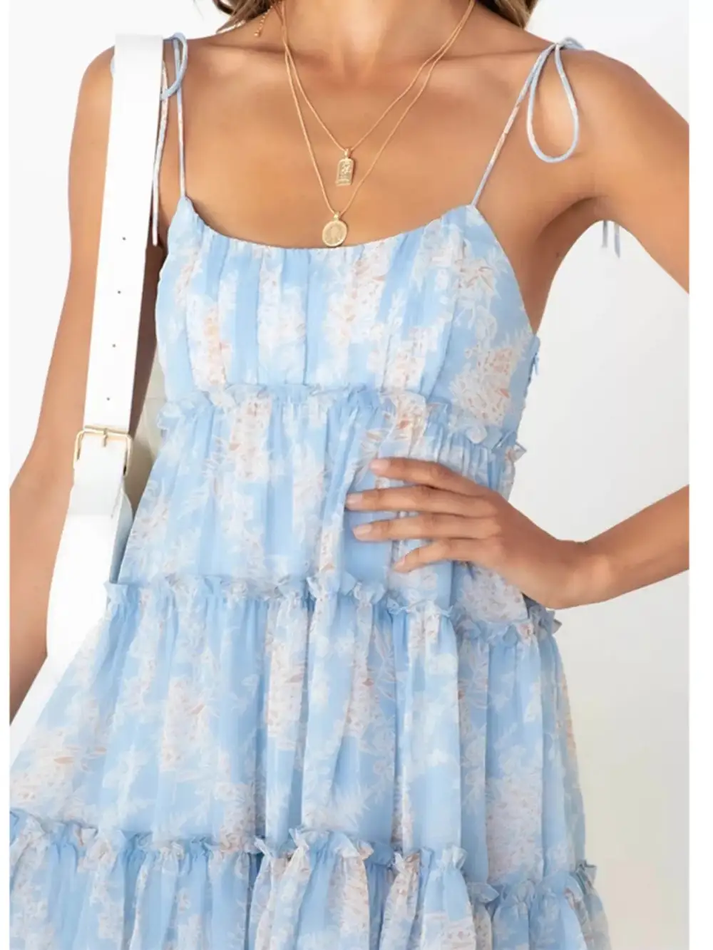 Relaxed Shape Floral Printed Ruffle Mini Dress
