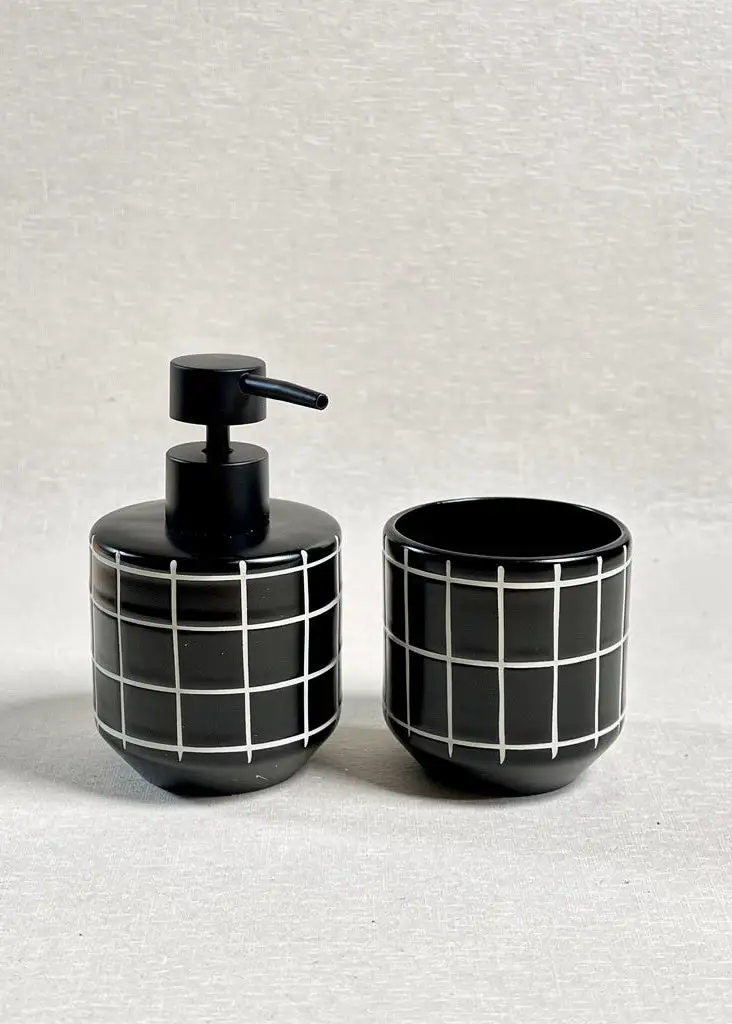 Form Bathroom Item