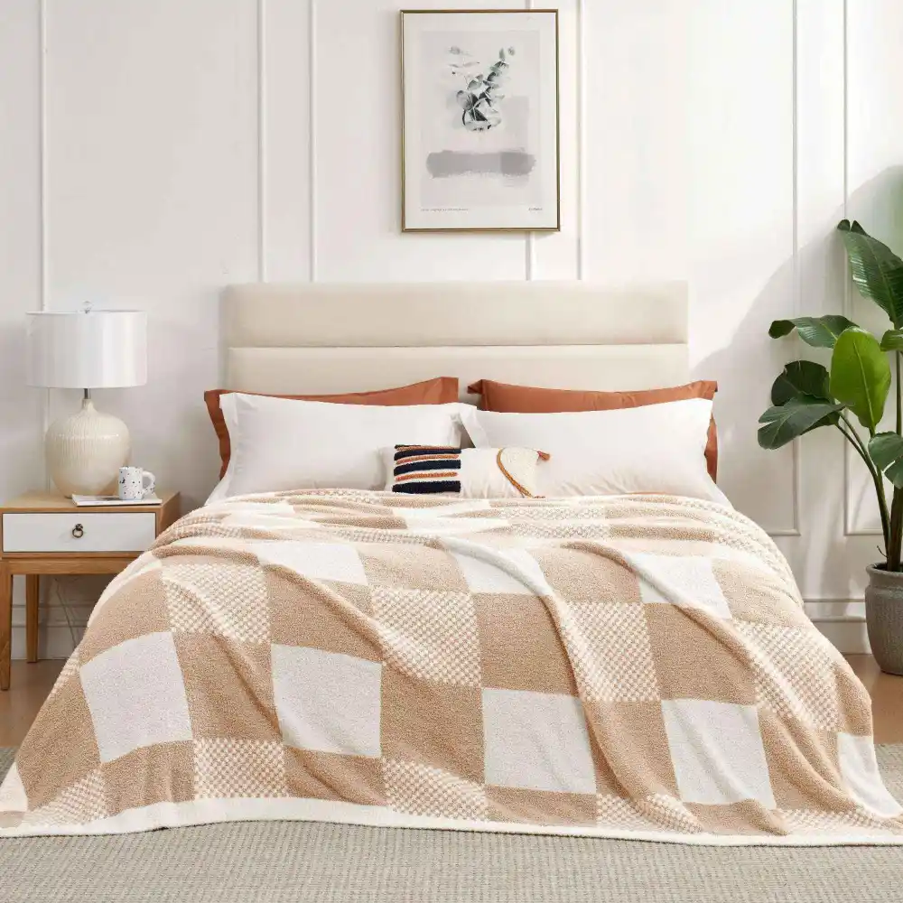 Cozy Large-Check Blanket