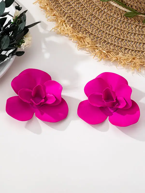 Timeless Hammered Accent Earrings
