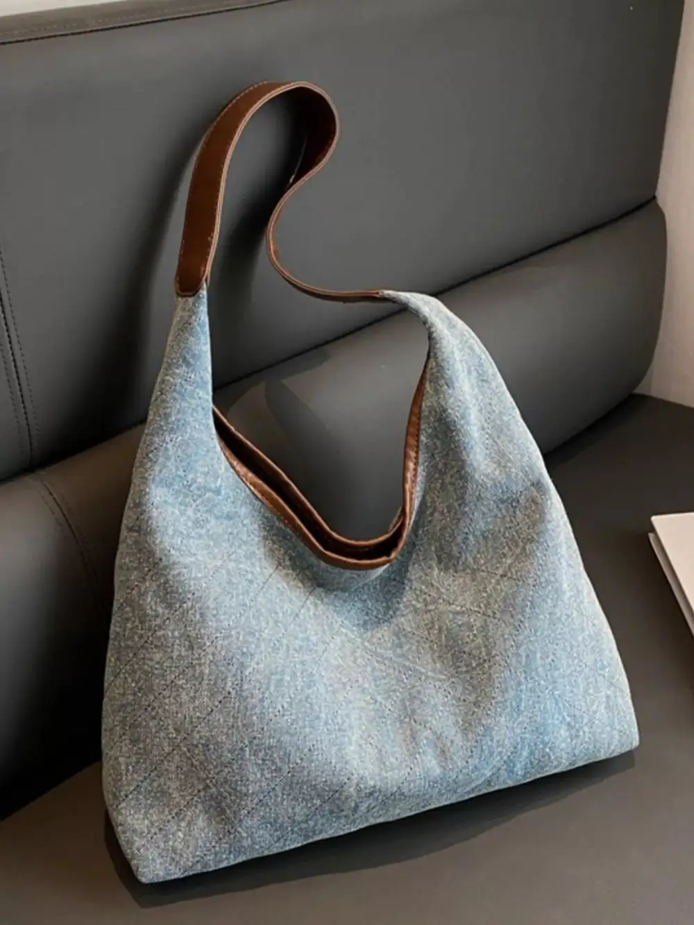 Lightweight Shoulder Bag