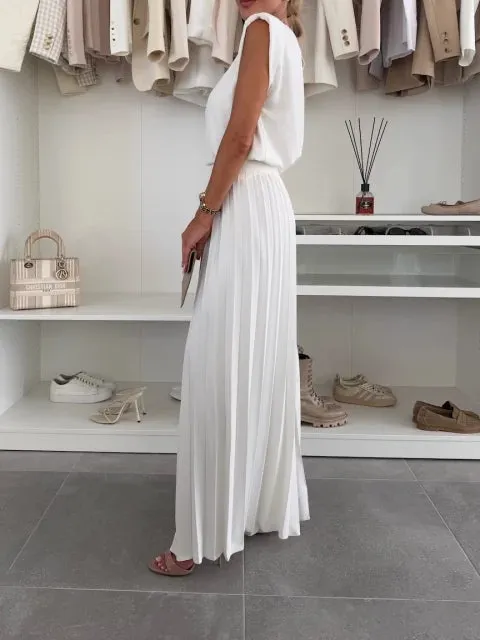 Polished Set with Pleated Trousers and Top