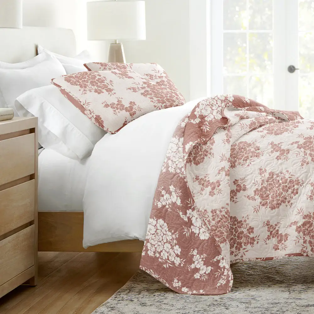 Distressed Bouquet Reversible Quilted Coverlet Set