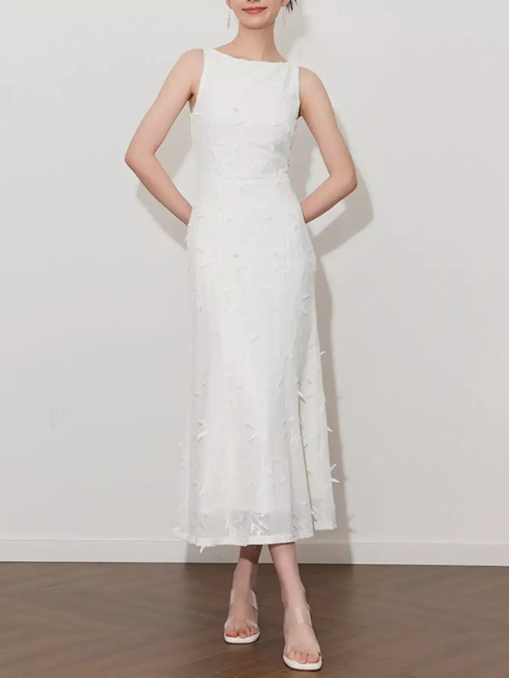 Sleeveless Applique Midi Dress