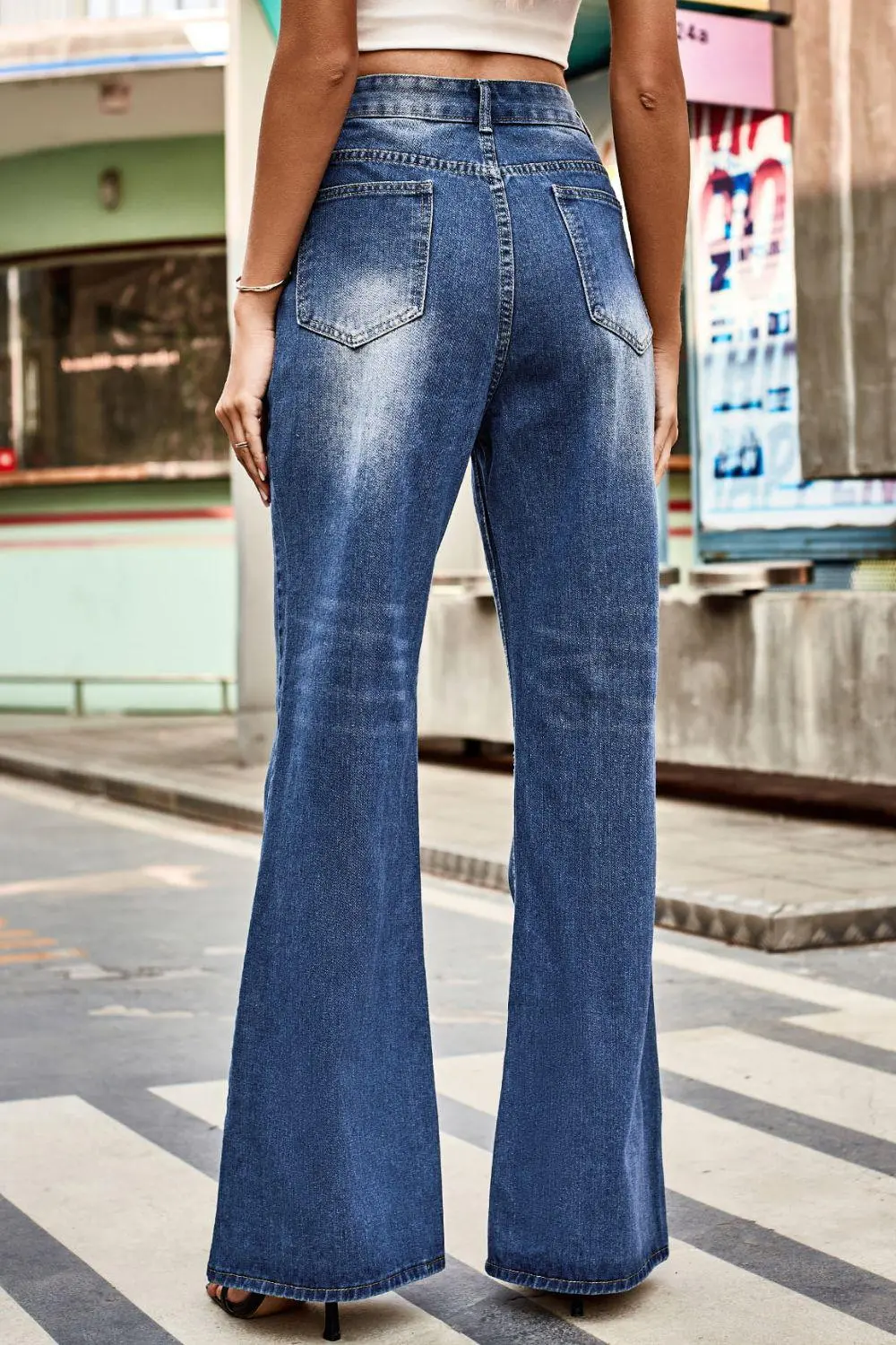 Buttoned Loose Fit Pocket Denim Jeans