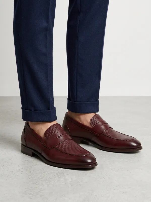 Men's Business Casual Textured Leather Penny Loafers