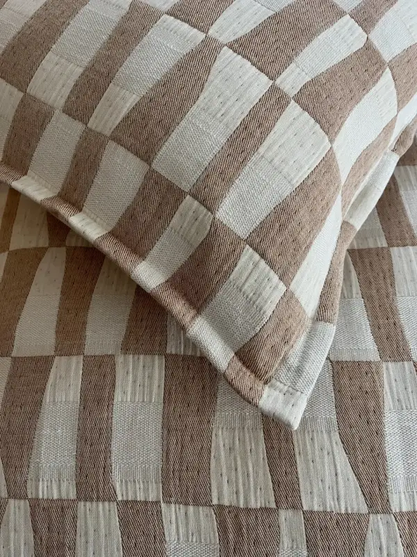 Checked Patterned Woven Decorative Cushion Cover