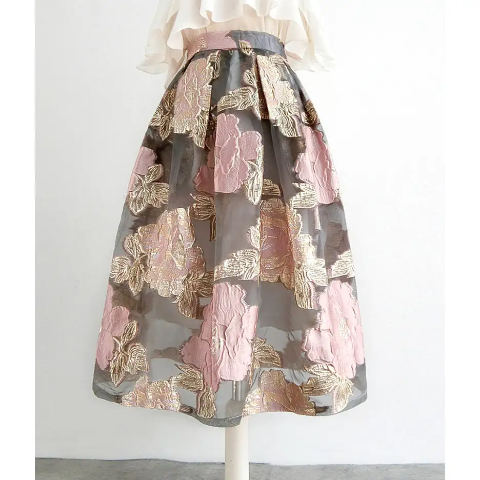Weekend Leisure Embroidered Floral Skirt
