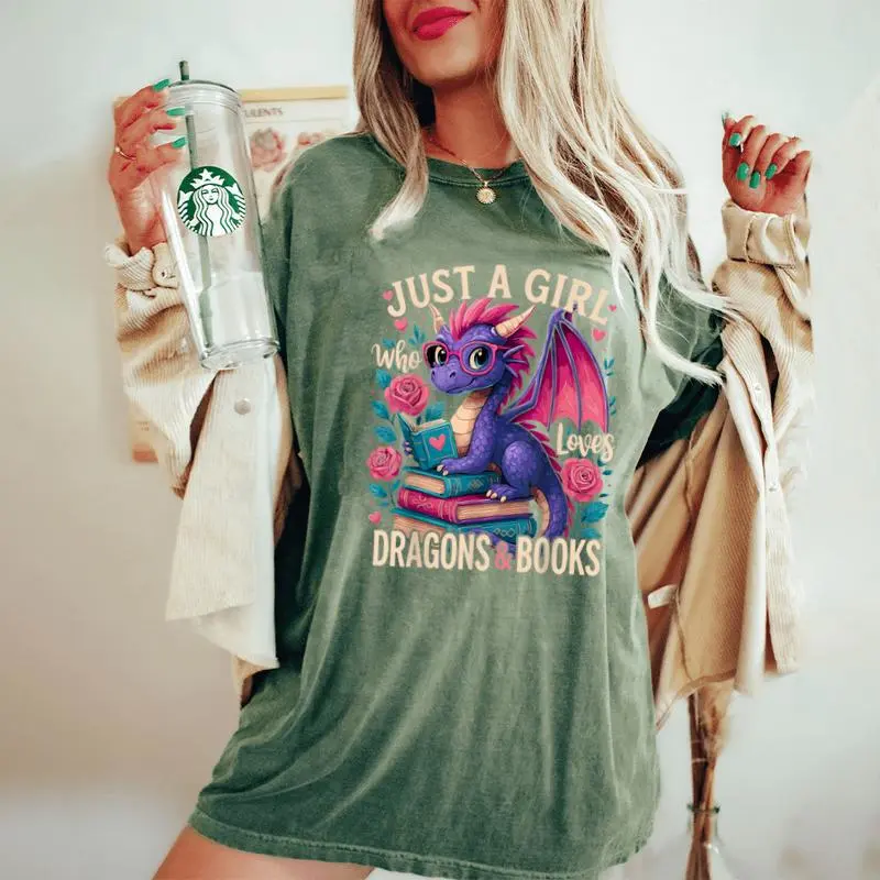 Just A Girl Who Loves Dragons And Books Dragon Women's Oversized Comfort T-Shirt