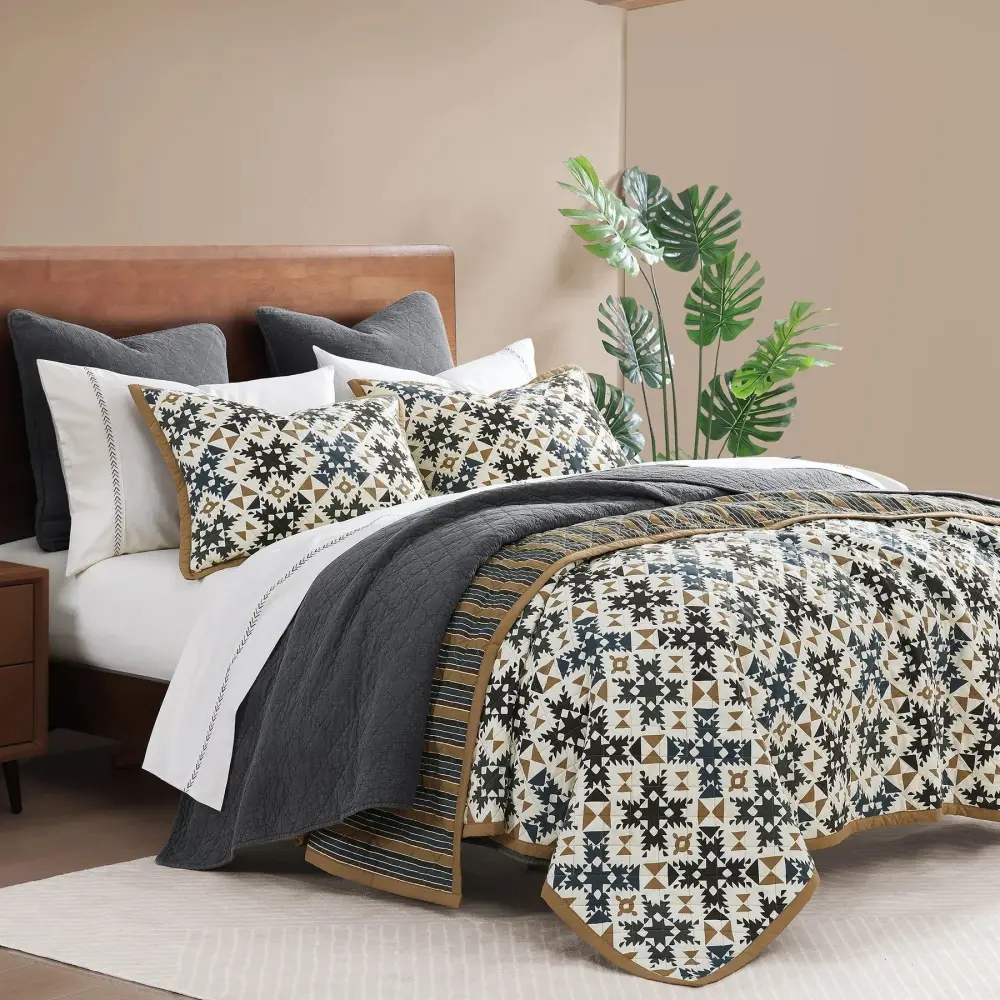 Reversible Striped Quilt Set