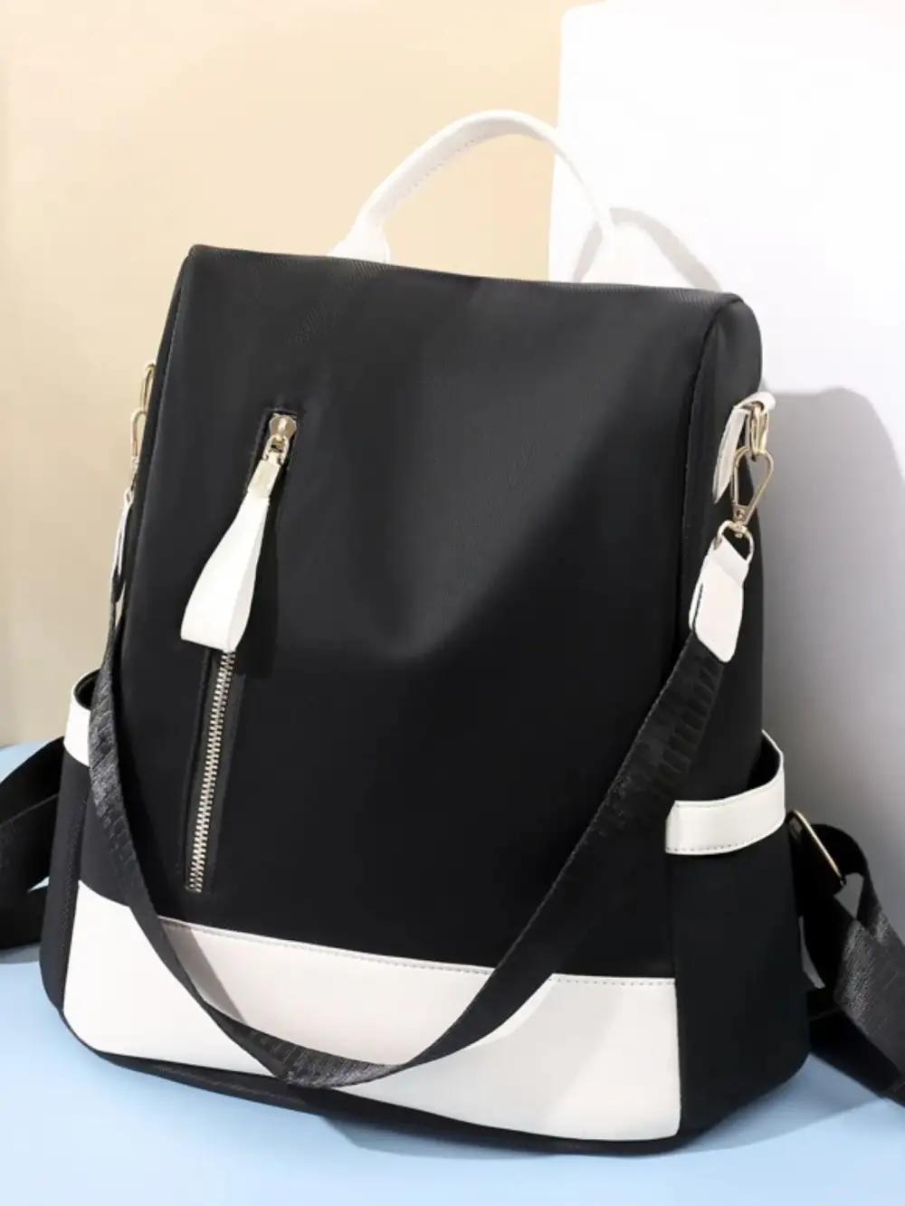 Minimal Accessory Shoulder Bag
