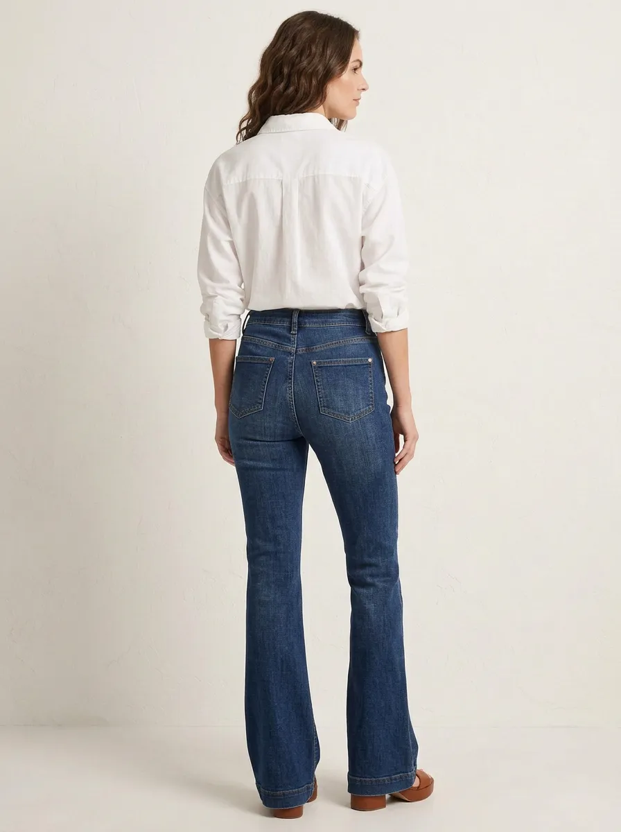 Women's Vintage Style High-Waisted Patch Pocket Flared Denim Jeans
