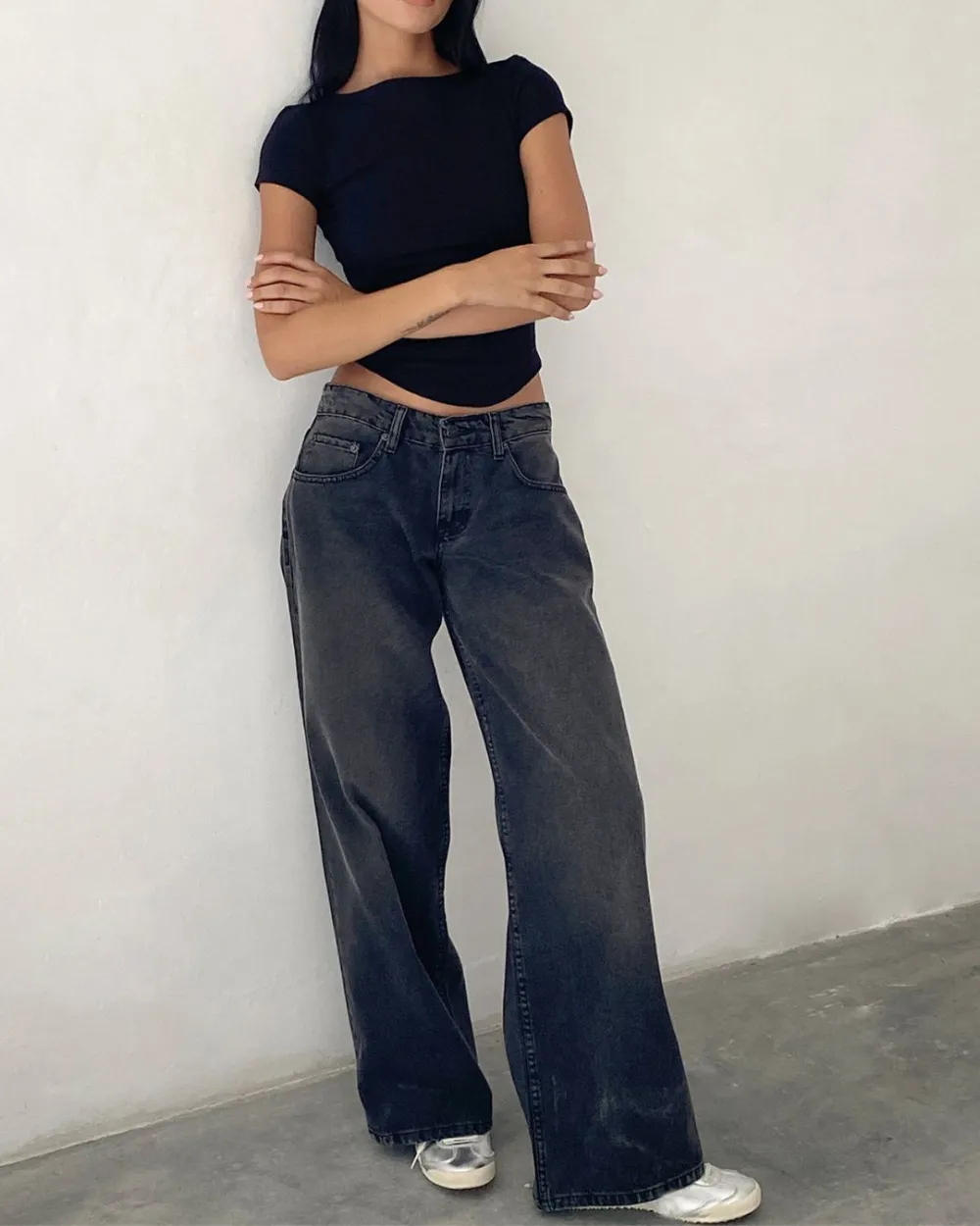 Relaxed Mid-Rise Straight-Leg Jeans