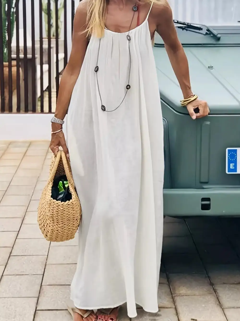 Relaxed Backless Scoop Neck Maxi Dress