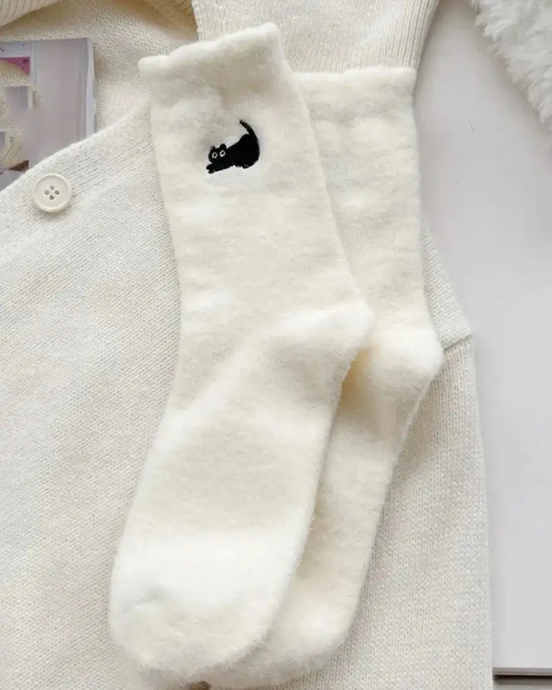 Fuzzy Cat Motif Grip Socks