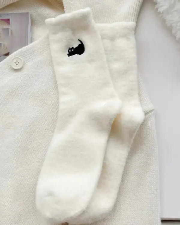 Fuzzy Cat Motif Grip Socks