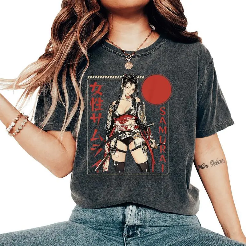 Samurai Warrior Waifu Girl Japanese Ukiyo-E Manga Samurai Women's Oversized Comfort T-Shirt