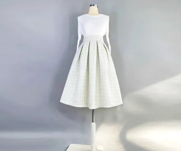 Minimal High Waist Skirt