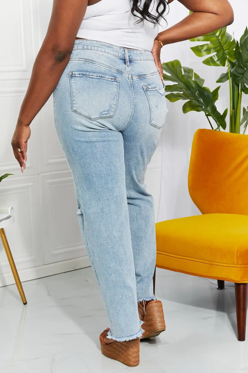 Minimal Modern Comfort-Fit Jeans