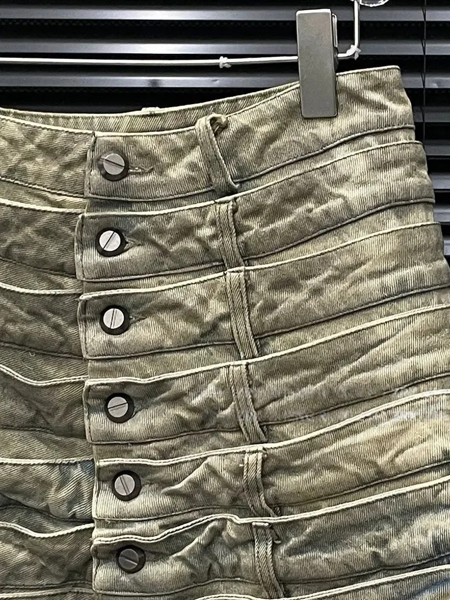 Lilith Uniquely Designed Multi-Waistband Jeans