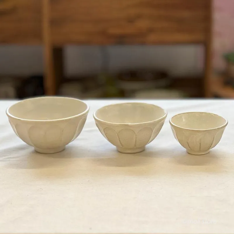 Petal Rim Ceramic Serving Bowl
