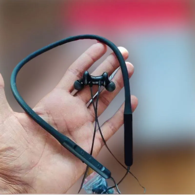 BLUETOOTH NECKBAND