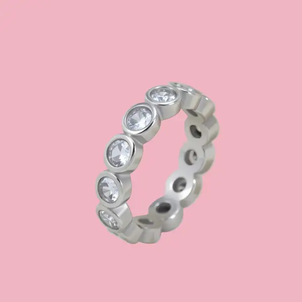 Classic Oval Ring