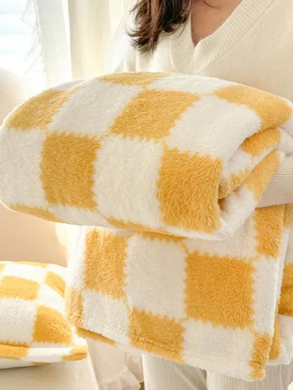 Soft Color Block Fleece Blanket