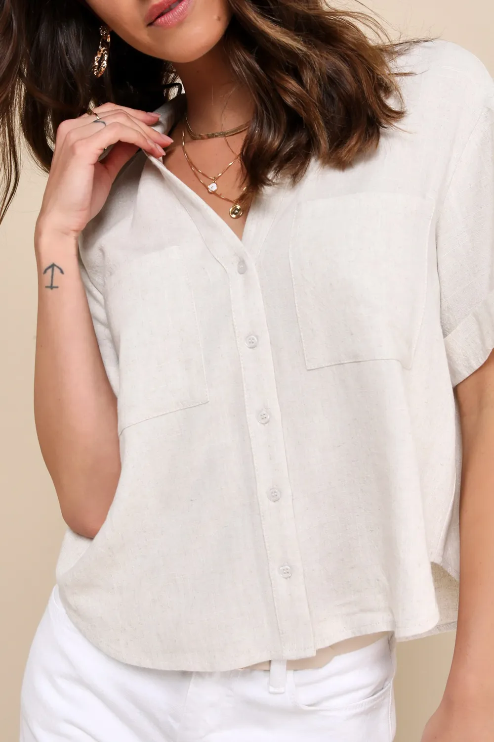 Short Sleeve Linen Collared Button-Up Top