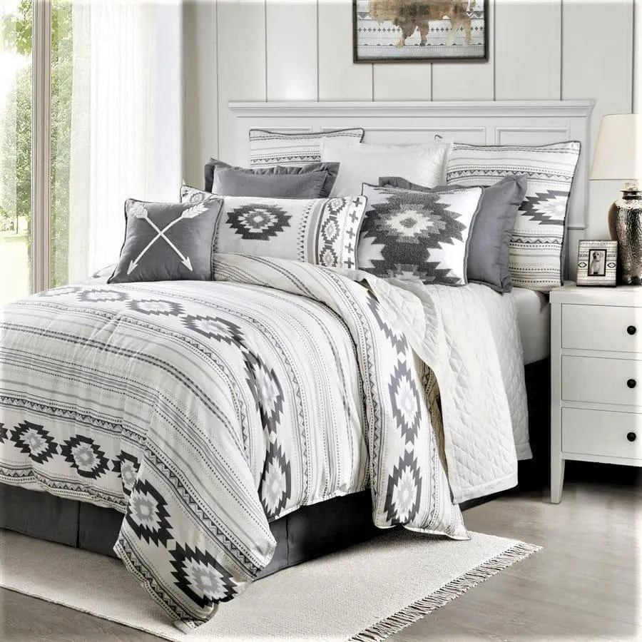 Relaxed Striped Geometric Bedding Set