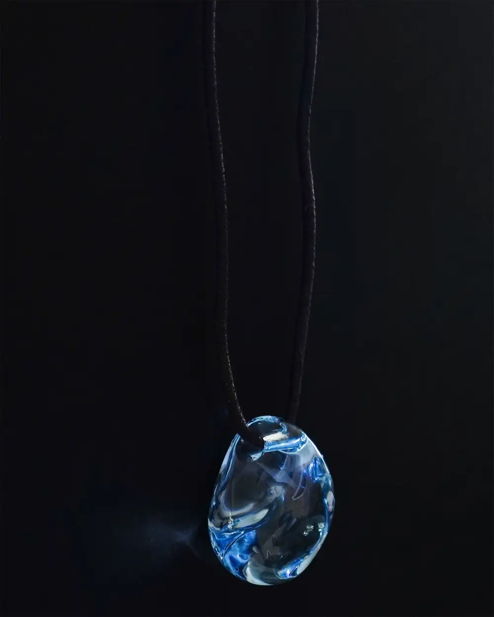 Crystal Glass Light Galet Necklace