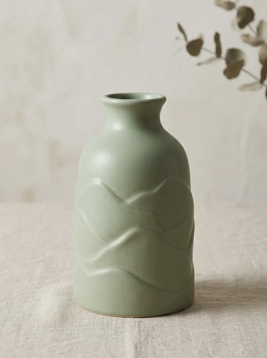 Minimalist Mountain Embossed Ceramic Table Vase