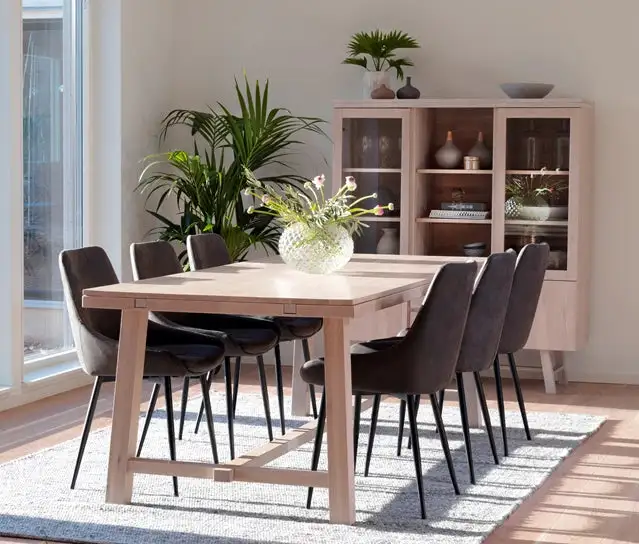 Oak Extending Table