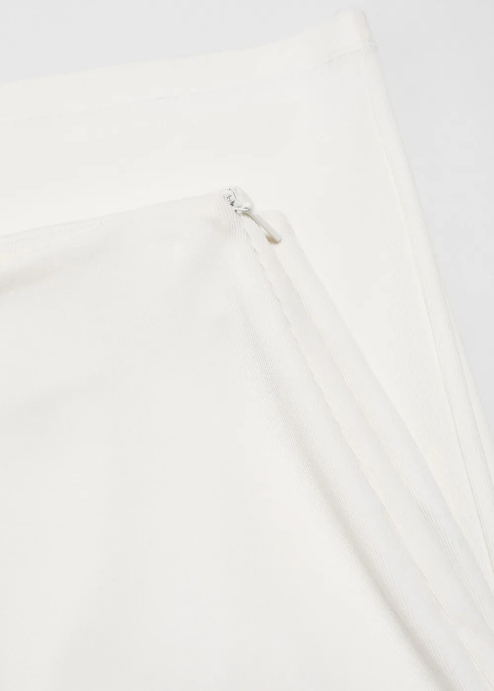 Flowy Straight-Fit Pants
