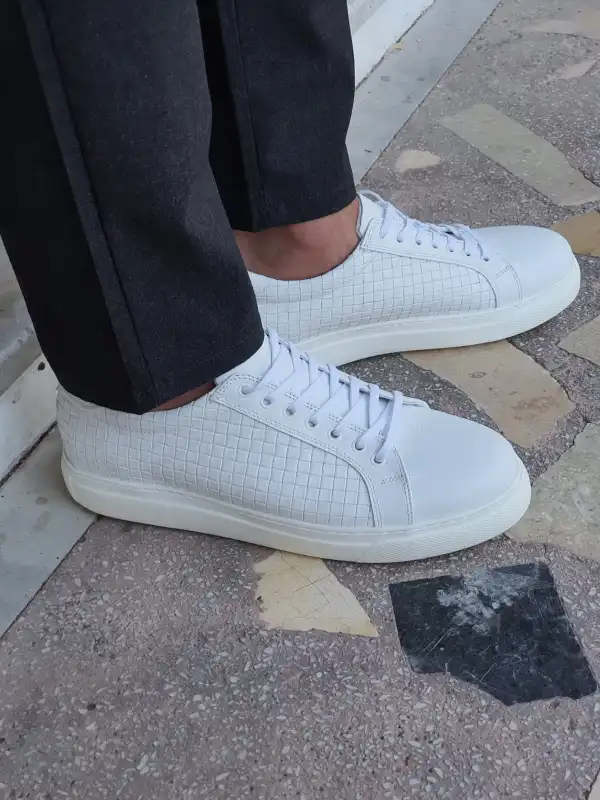 Classic Classic Low-Top Sneakers