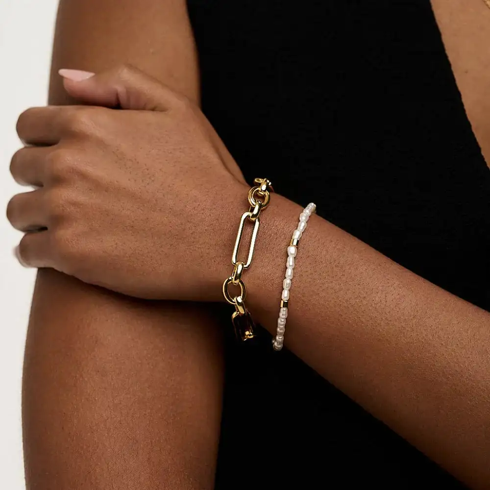 Glossy Bar Bracelet