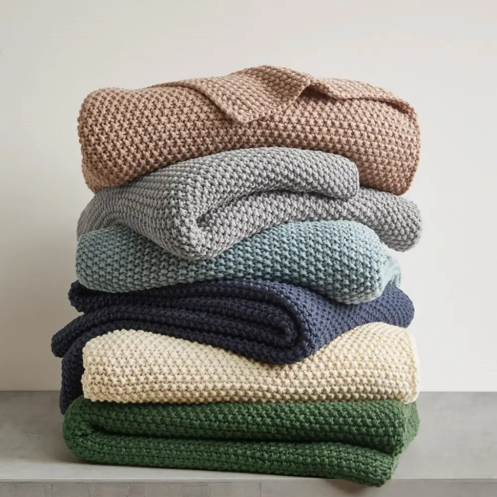 Classic Cable Knit Throw Blanket