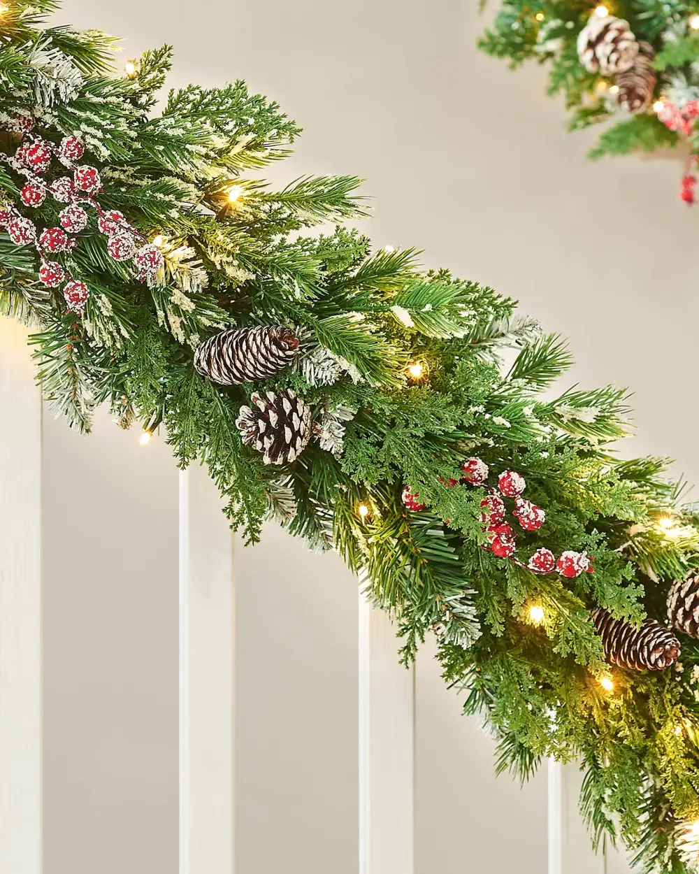 Pre-Lit Snow-Flocked Mixed Tip Garland