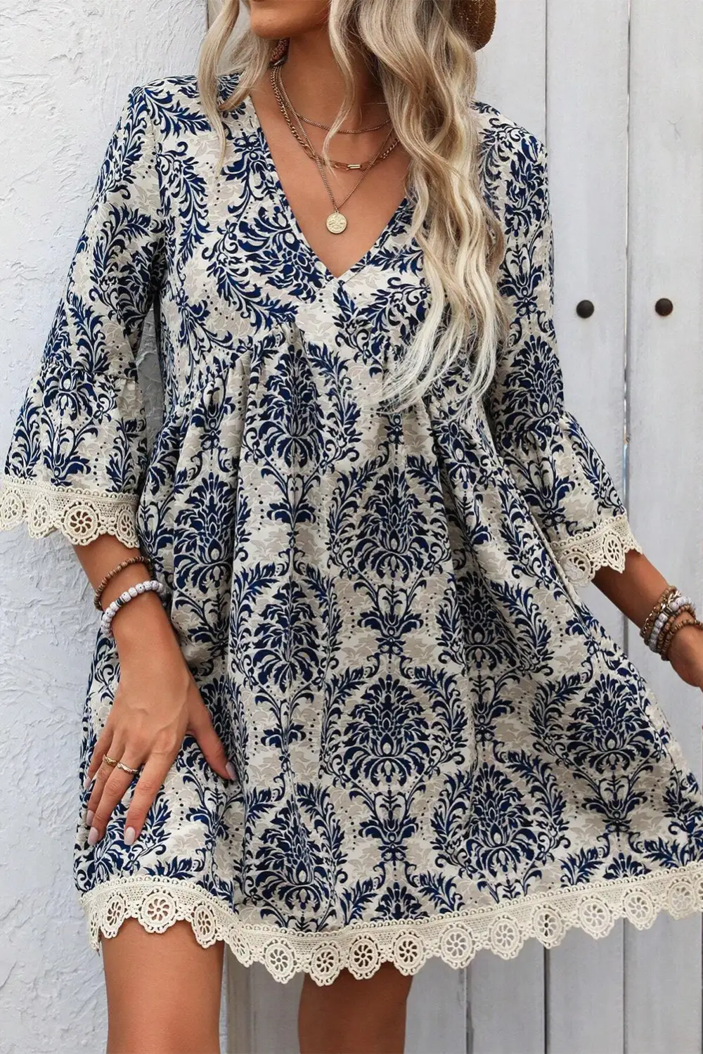 Lace Detail V-Neck Relaxed Fit Mini Dress