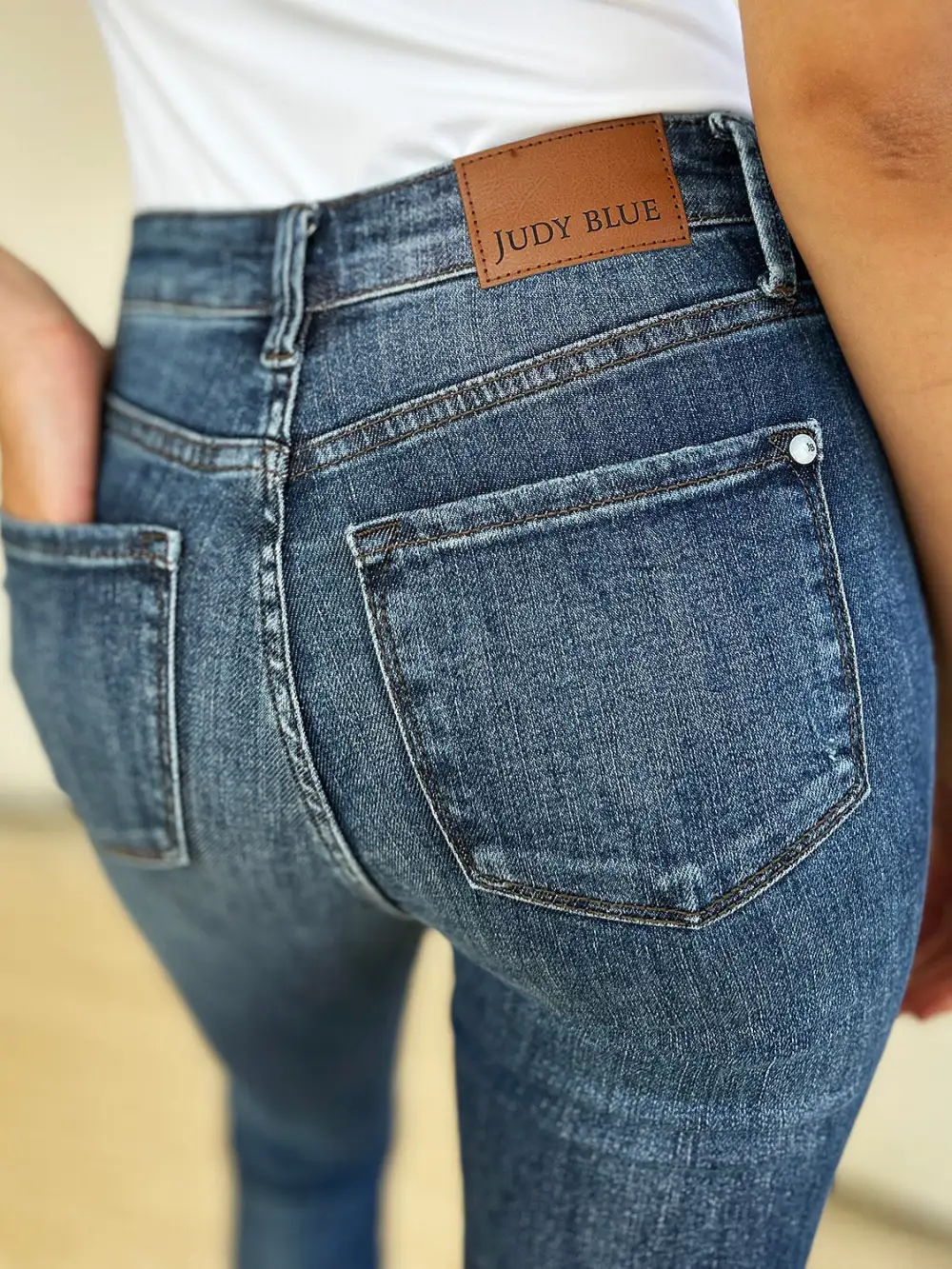 Mid Waist Distressed Jeans