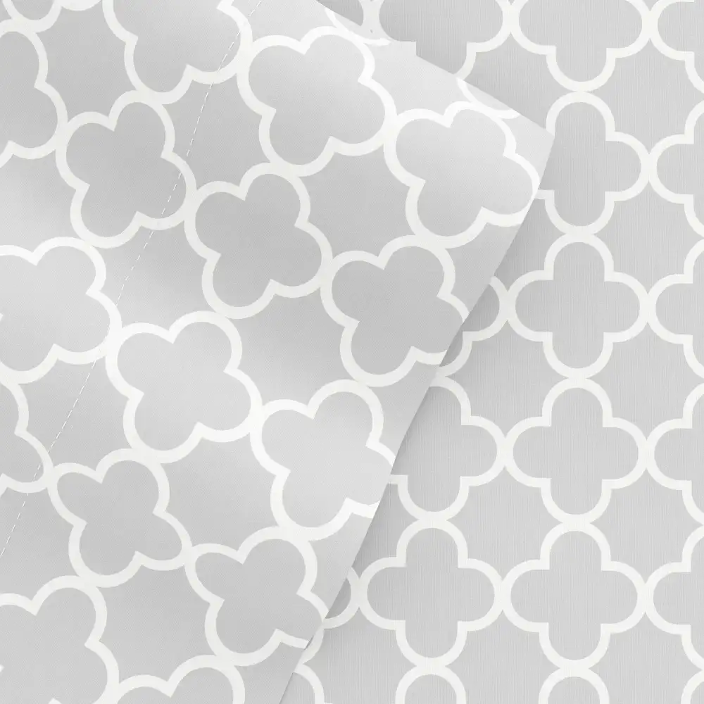 Quatrefoil Pattern Sheet Set