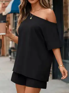 Easygoing Refined Pocketed Top and Shorts Matching Set