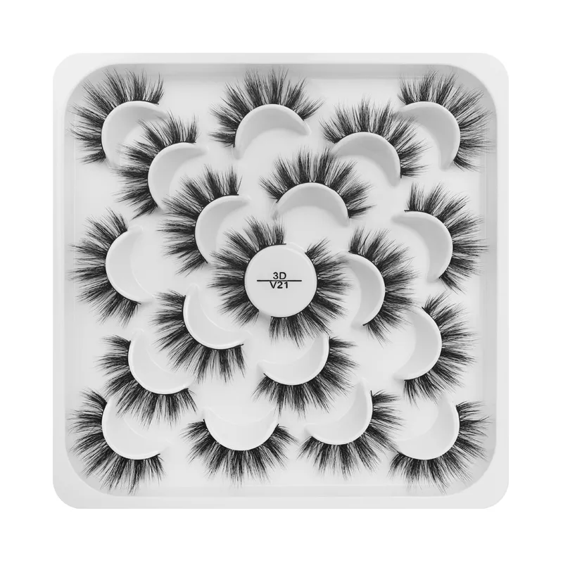 Polished Curl Faux Lashes