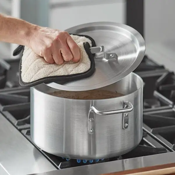 Compact Aluminum Sauce Pot with Cover