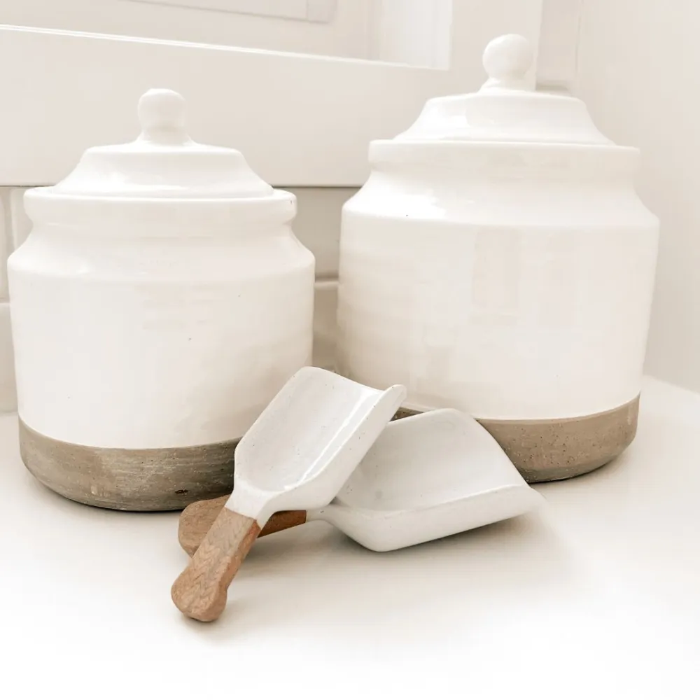 Classic Refined Home Ornament