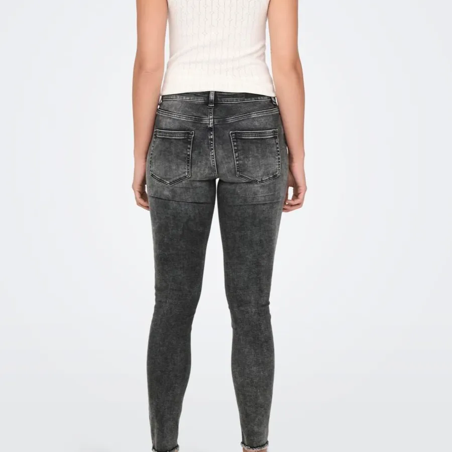 Clean Cut Essential Everyday Classic Jeans